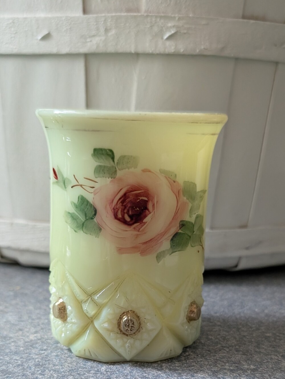 Krys-Tol" custard glass by the Jefferson Glass Company 1900's UV Blacklight Glow